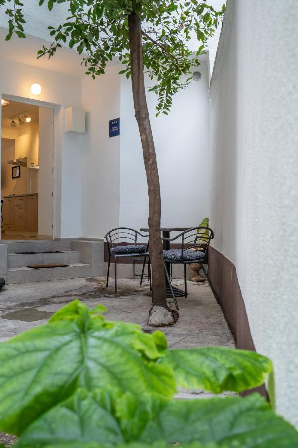 Vincent Studio Apartment Rijeka Buitenkant foto
