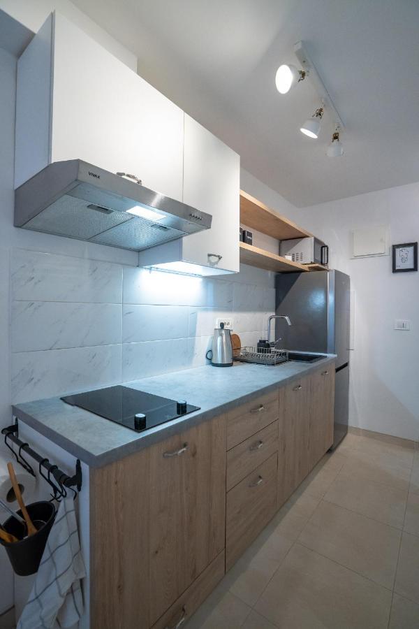Vincent Studio Apartment Rijeka Buitenkant foto